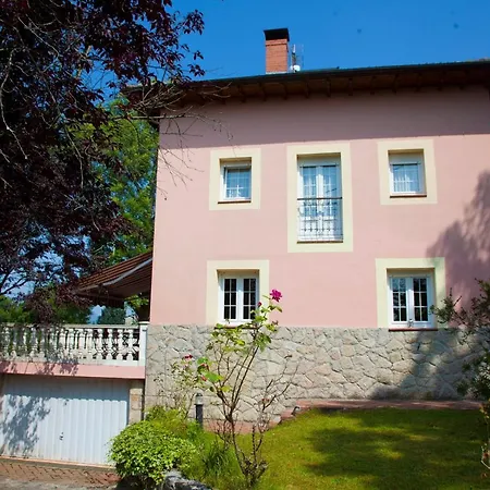 Mercedes Casa de Férias Piloña